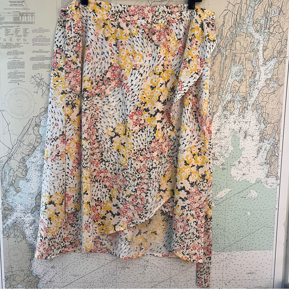 EUC! Loft Skirt Women’s 14P Pink & Yellow Garden Floral Print Faux Wrap Midi
